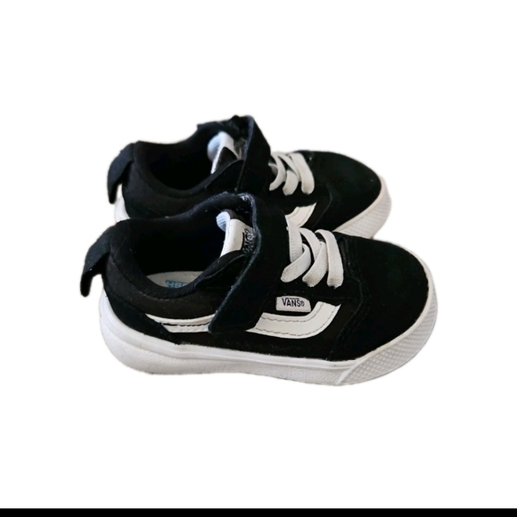 Vans Toddler Black And White Classic Skateboard UltraRange Easy On/Off V Shoe 5 - Picture 4 of 12